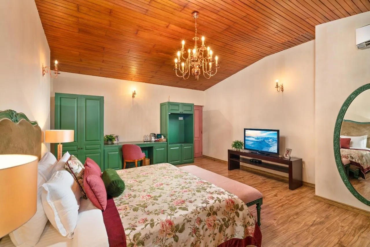 Hotel Clove Villa Kandy