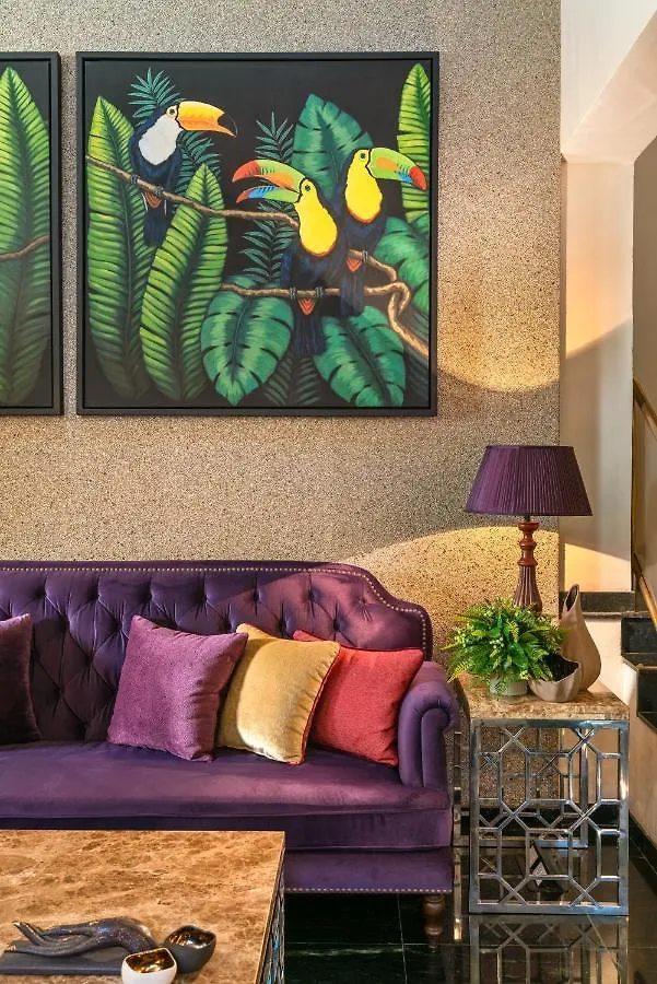 Clove Villa Kandy Hotel